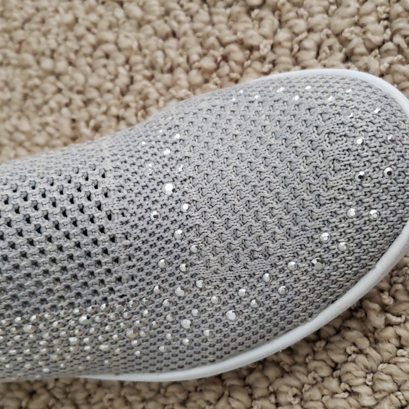 Anne Klein Slip-On Wedge silver gray size 6.5 - Picture 3 of 6